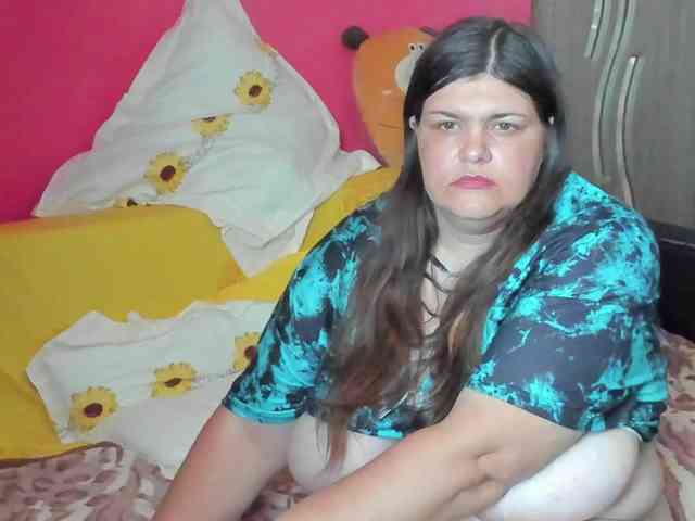 Ionysexylipspussy bongacams live cam model
