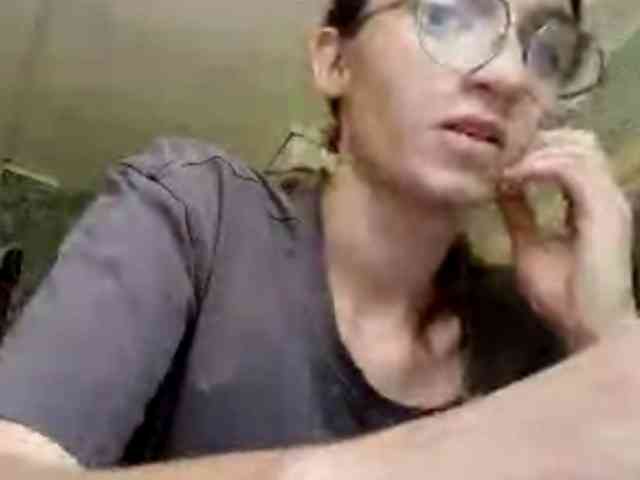 Evacrazys bongacams live cam model