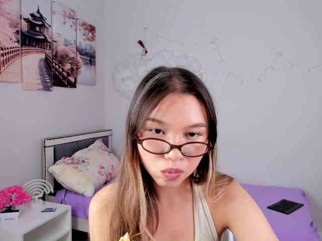 kyui-sun bongacams live cam model