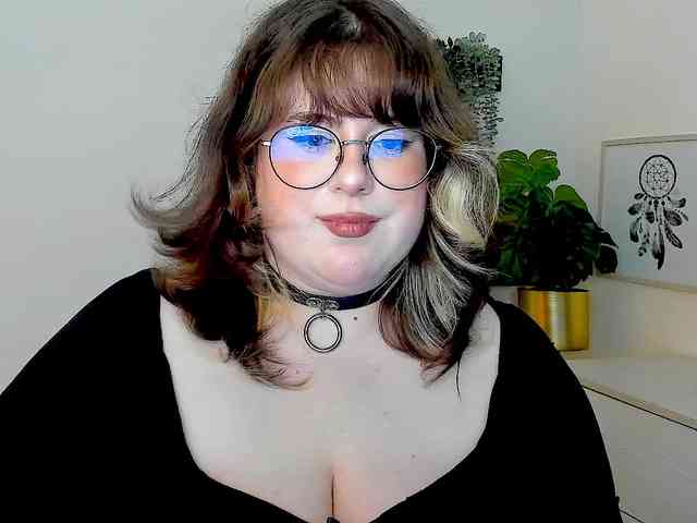 OpheliaLush bongacams live cam model