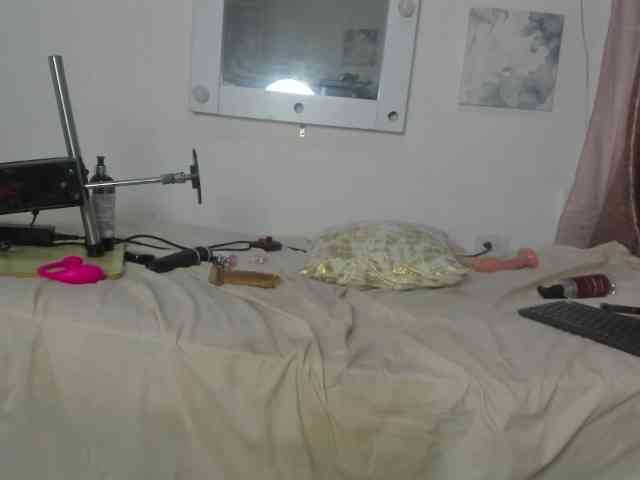roosalysmitth bongacams live cam model