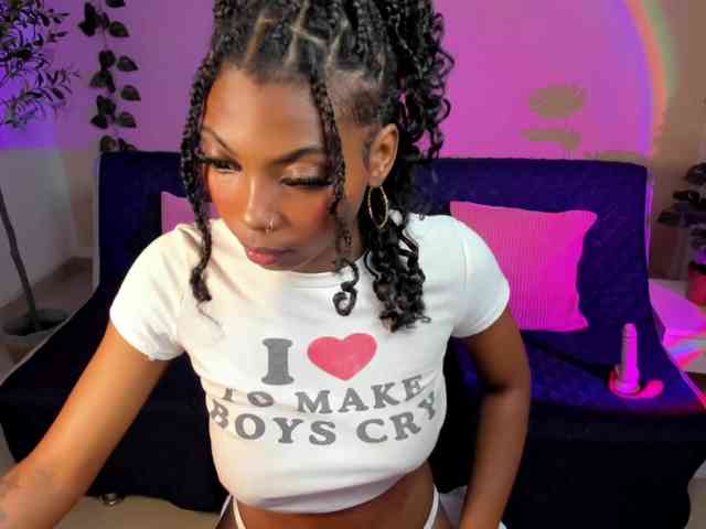 Zoe-saldana bongacams live cam model