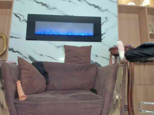 Angel-Pettite bongacams live cam model