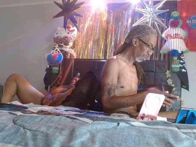 MrnMrsGoodi3tim3 bongacams live cam model