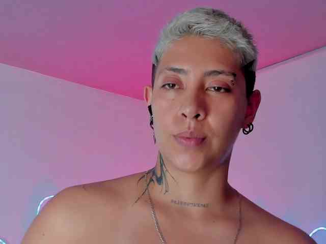 Aleja1214 bongacams live cam model