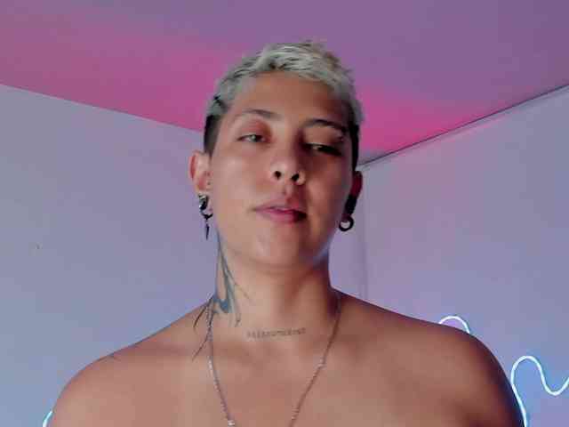 Aleja1214 bongacams live cam model