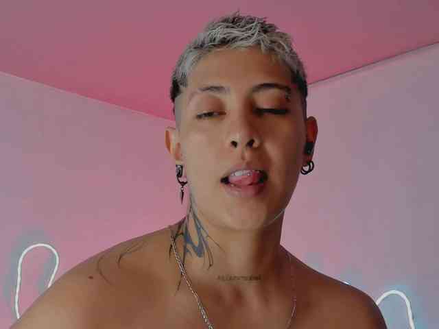 Aleja1214 bongacams live cam model