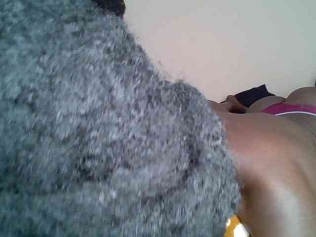 Tinnynicah24 bongacams live cam model