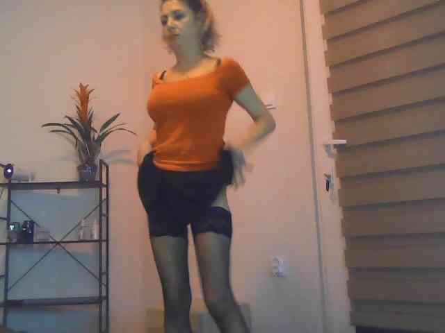 ctrlalt bongacams live cam model