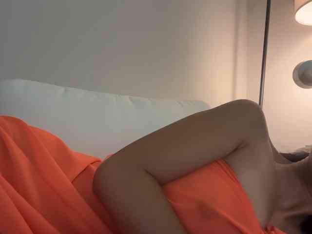 UnchartedSecret bongacams live cam model