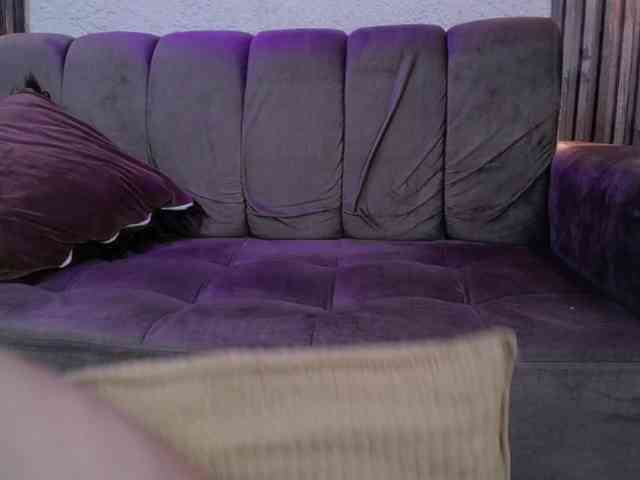 Alannah bongacams live cam model