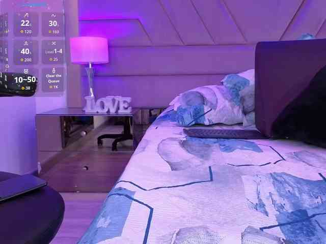 GabbyNash bongacams live cam model