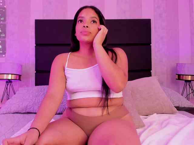 GabbyNash bongacams live cam model