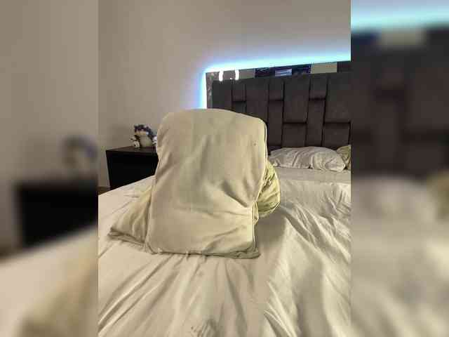 sthef-castle bongacams live cam model