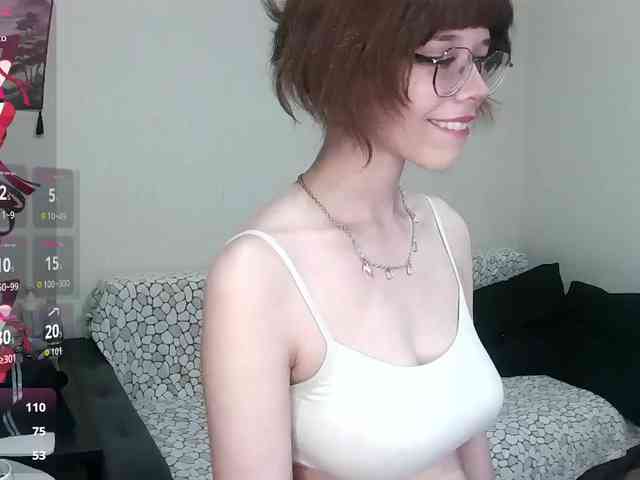 PrettyKIt bongacams live cam model