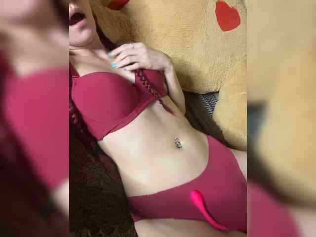 ariela11 bongacams live cam model