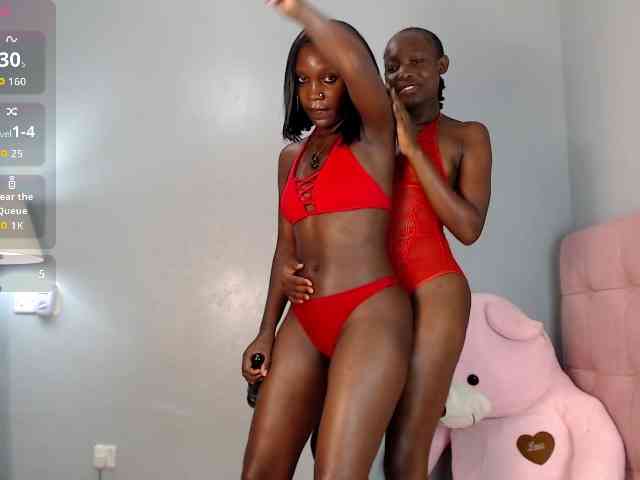 LunaDarlin bongacams live cam model
