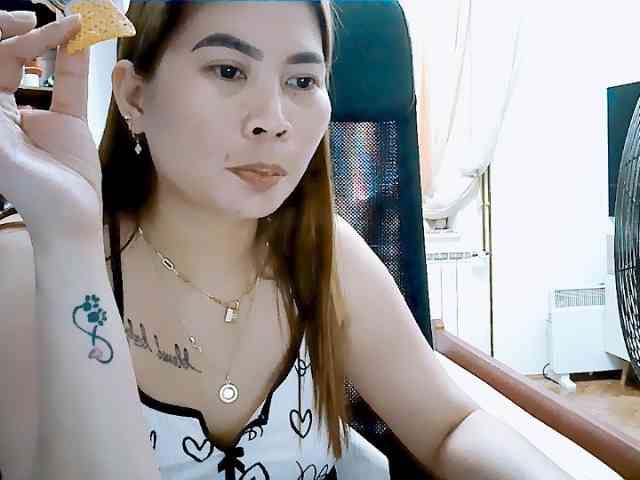GoddessMia bongacams live cam model
