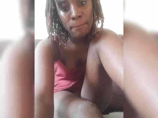 Pinky23a bongacams live cam model