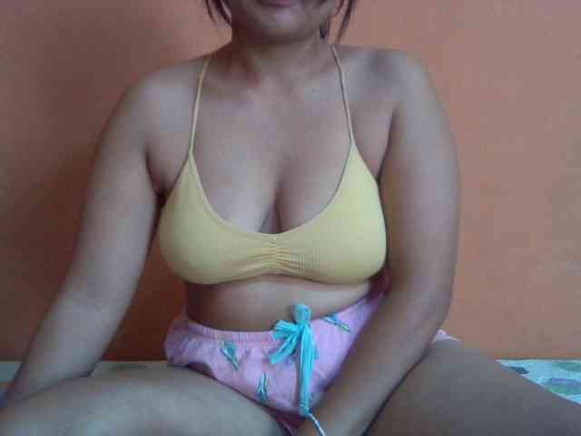 Majolie1 bongacams live cam model