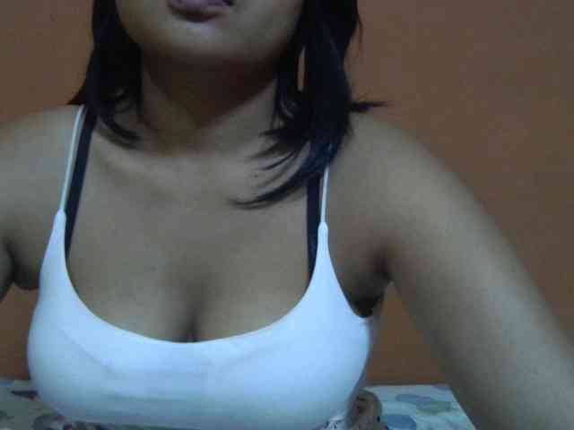 Majolie1 bongacams live cam model