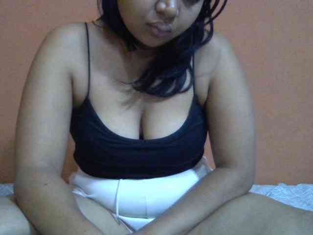 Majolie1 bongacams live cam model