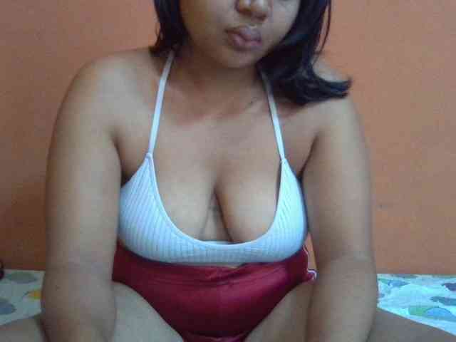 Majolie1 bongacams live cam model
