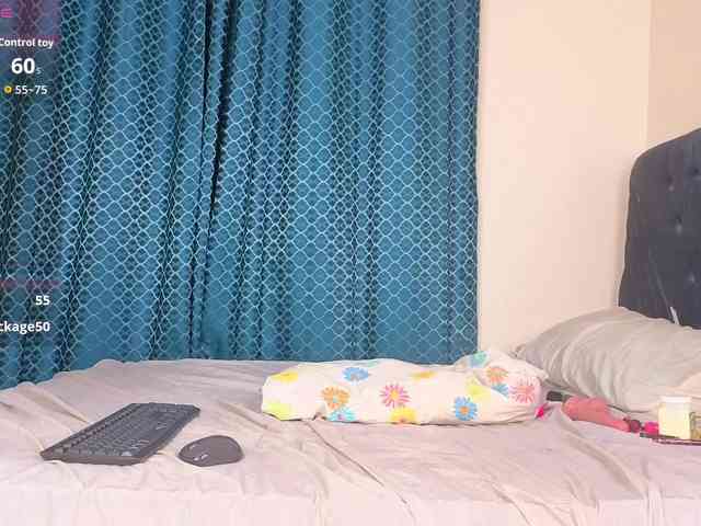 Chantel-Shanice bongacams live cam model