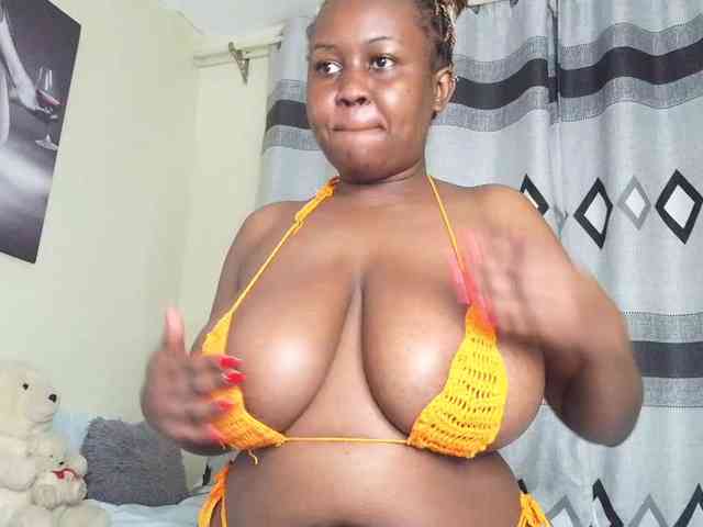 Sky-Foxxx bongacams live cam model