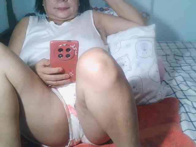 HotMama50 bongacams live cam model