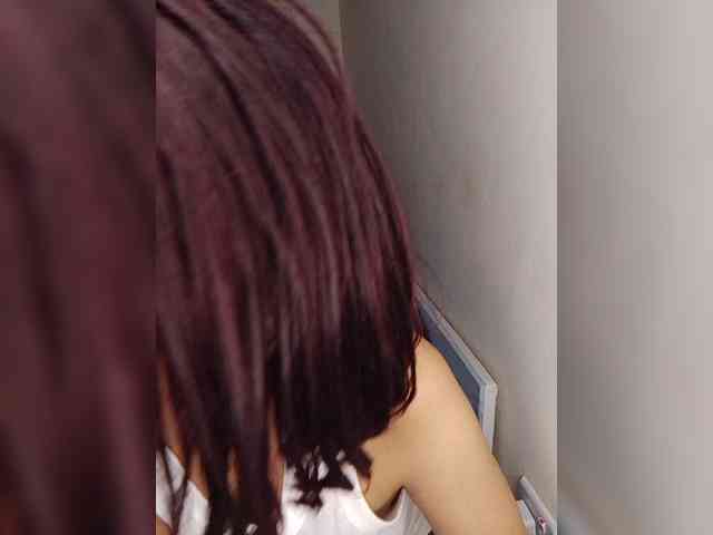 Vee-sexy10 bongacams live cam model