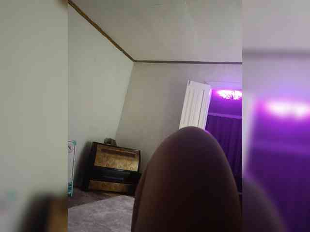 Laura35 bongacams live cam model