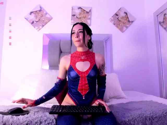 Emilylopez bongacams live cam model
