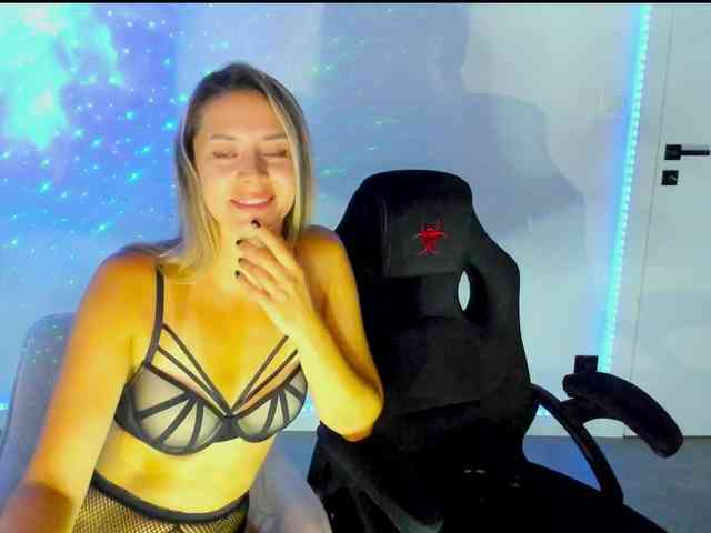 PureTempt bongacams live cam model