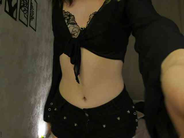 Coldbby bongacams live cam model