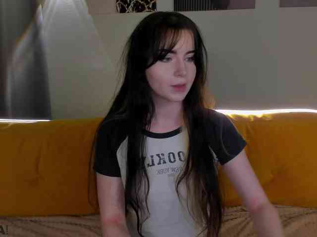 Coldbby bongacams live cam model