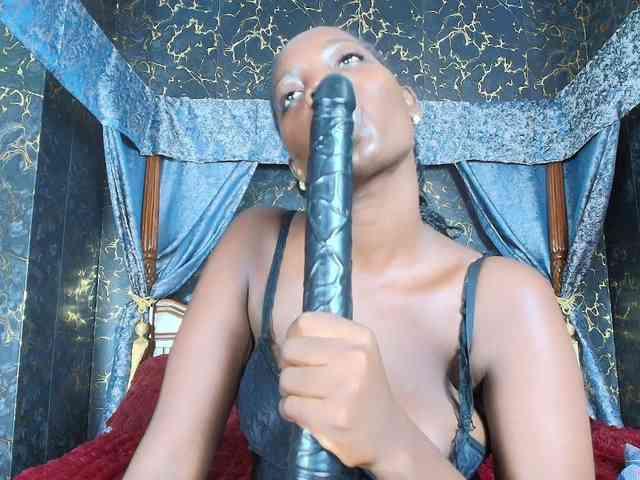 anekino bongacams live cam model