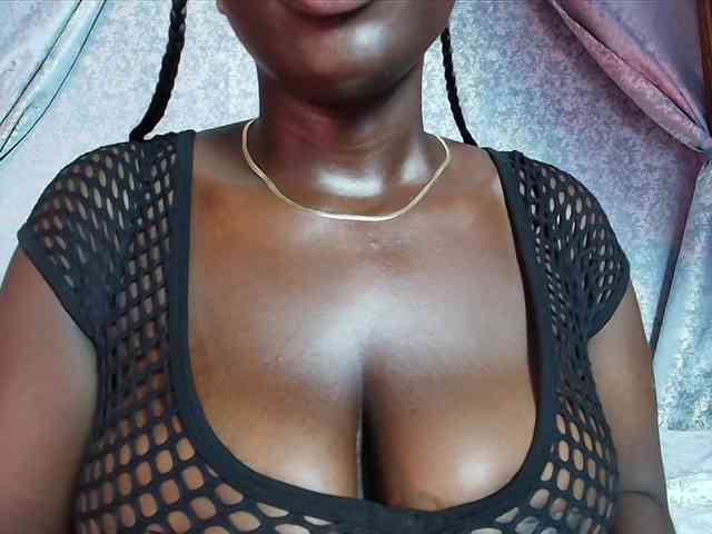 sikoval bongacams live cam model