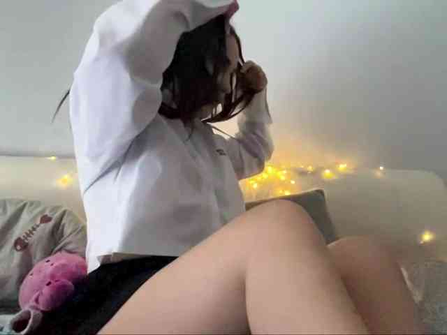 party-girls bongacams live cam model