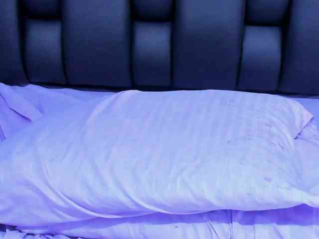 May-Clanfort bongacams live cam model