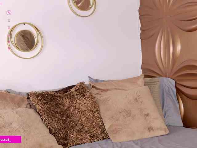 AmyRusso bongacams live cam model