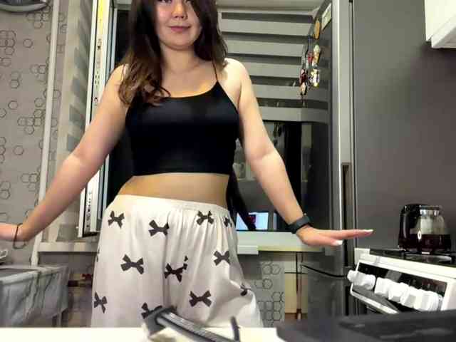 CrystaTakenaka bongacams live cam model