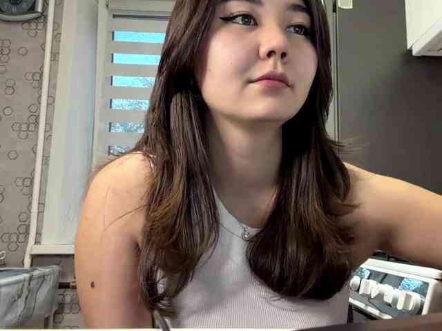 CrystaTakenaka bongacams live cam model