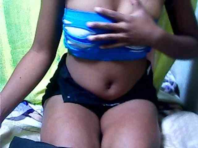 SarahHot bongacams live cam model