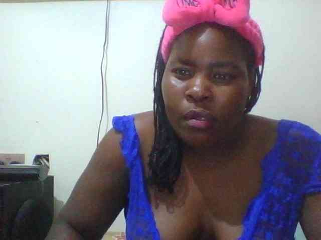 Royalsexy bongacams live cam model