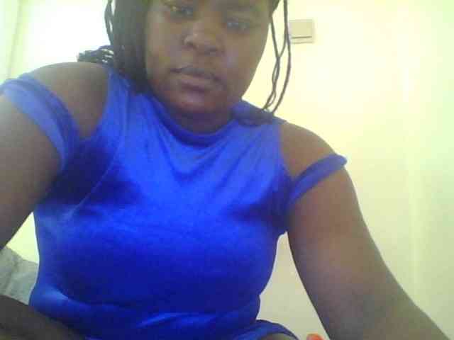 Royalsexy bongacams live cam model