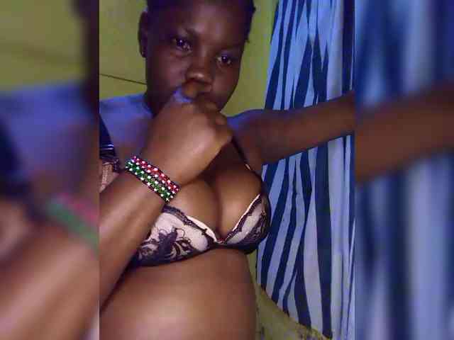 Tanasha001 bongacams live cam model