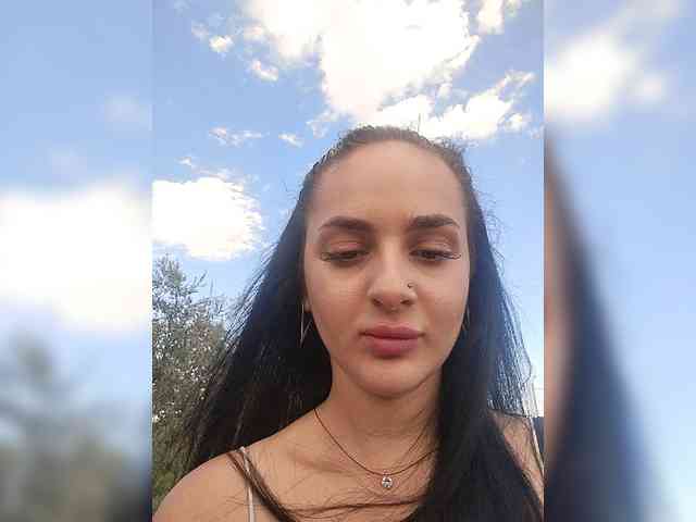 HiddenKittyLust bongacams live cam model