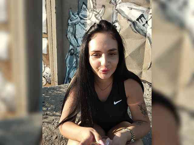 HiddenKittyLust bongacams live cam model