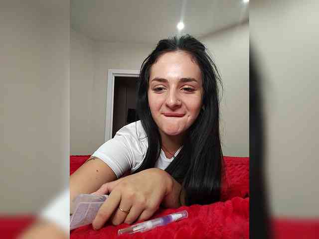 HiddenKittyLust bongacams live cam model